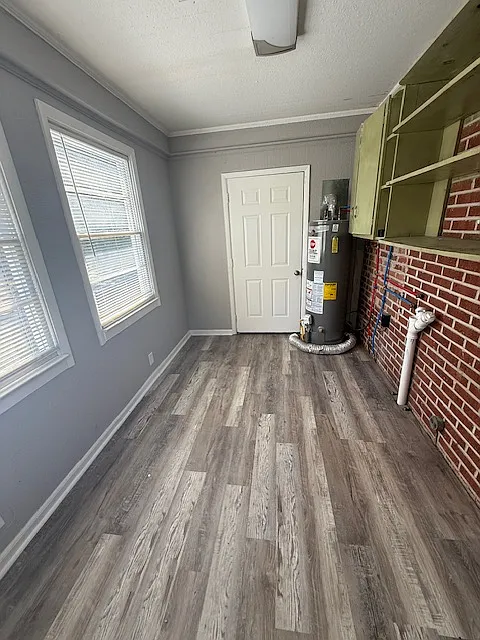 3 bed, 1185 sqft, $1,350 — Photo 2