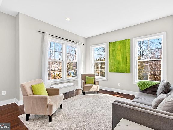 3rd image of 7726 Schelhorn Rd