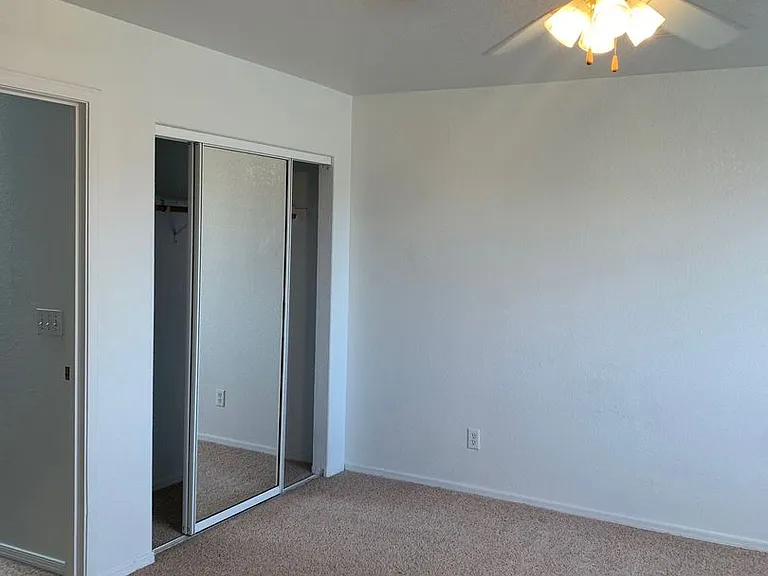 2870 Winterhaven Ct — Photo 8