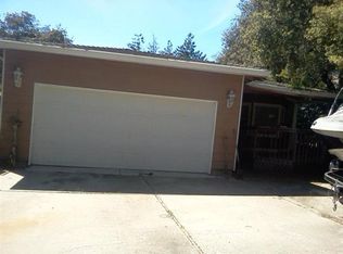 19065 Oak Heights Dr, Salinas, CA 93907