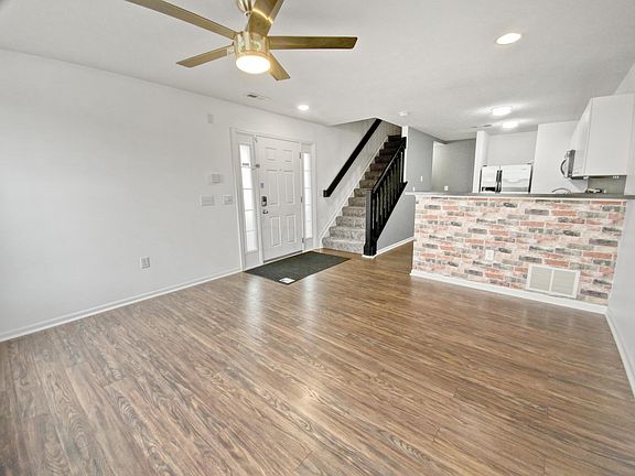 3rd image of 7272 Colonial Affair Dr #11-727