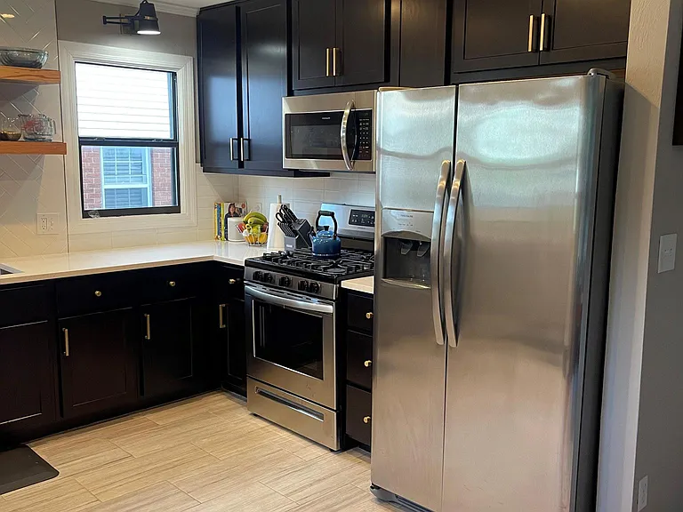 5217 N Dewey Ave — Photo 3