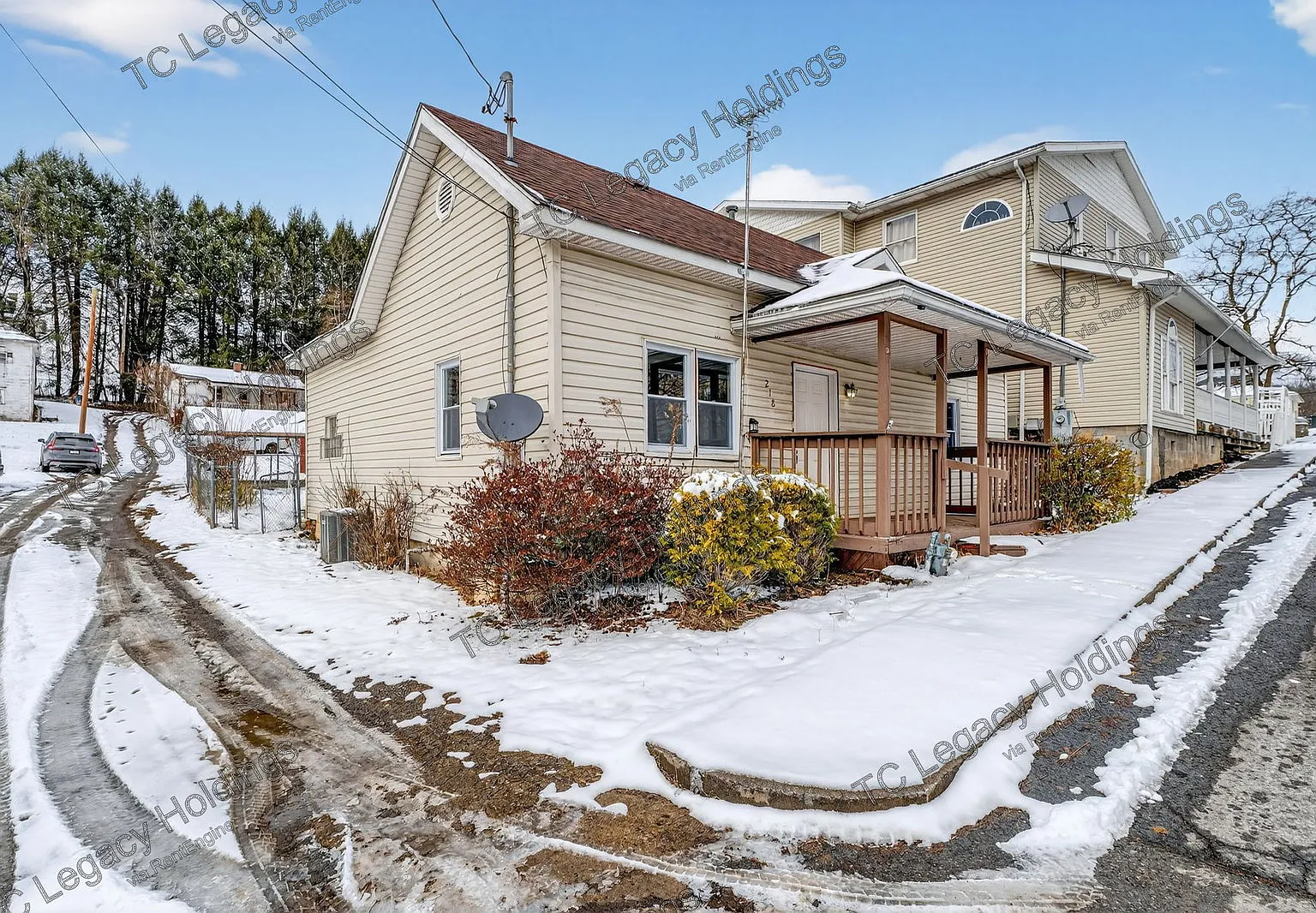 3 bed, 1.5 bath, 1088 sqft, $1,150 — Photo 2