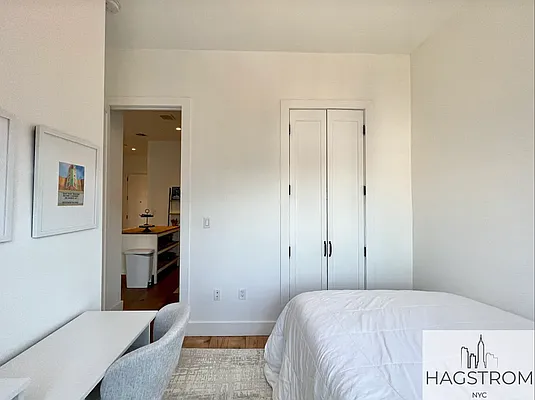 Rented by Hagstrom Management Inc | media 80