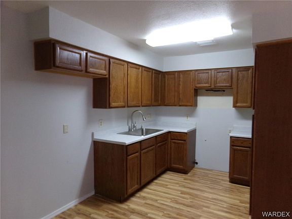 4th image of 2845 N Cox St