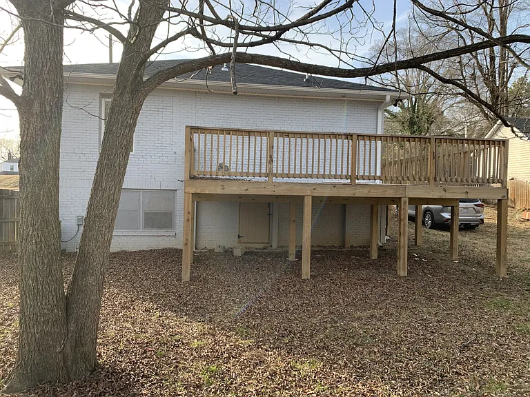 1020 Concord Ave — Photo 4