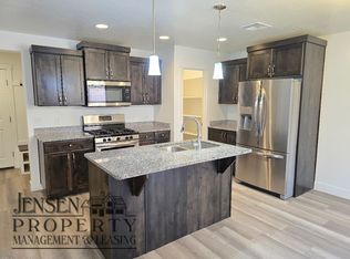 5848 S Challenger Way, Saint George, UT 84790