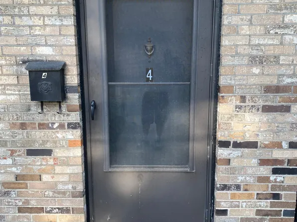 400 Connecticut Ave APT 4, Rochester, PA 15074