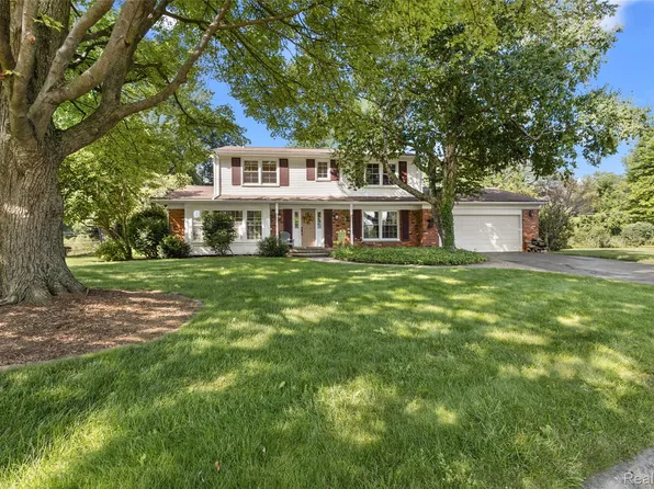 2632 Kopson Ct, Bloomfield Hills, MI 48304