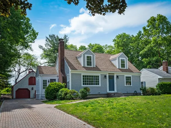 219 W Shore Dr, Marblehead, MA 01945