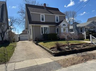 72 Concord Ave, Cranston, RI 02910