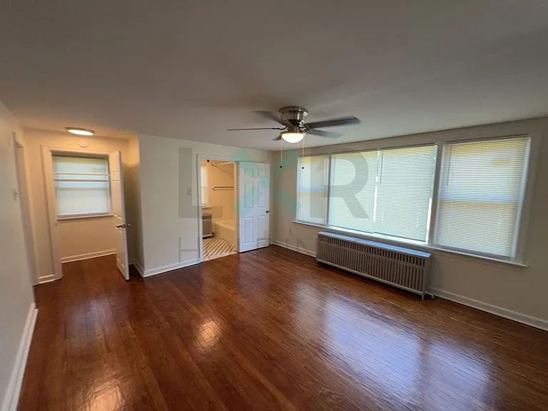640 Poplar St #1 — Photo 2