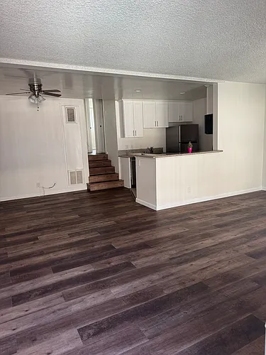 4841 Whitsett Ave #6 Photo 1