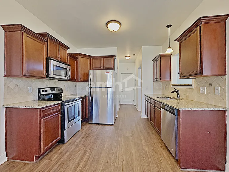 3626 Sweetbriar Ave — Photo 3