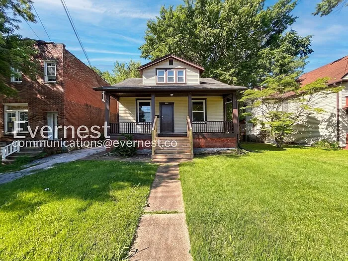2022 McLaran Ave — Photo 1