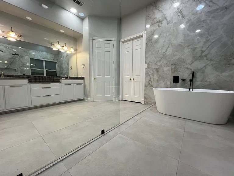 2815 Demona Dr — Photo 25