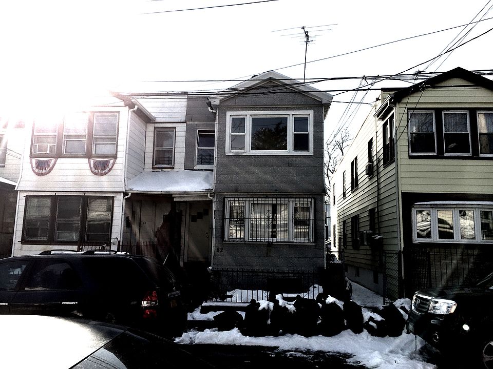 2nd image of 8 Lincoln Ave