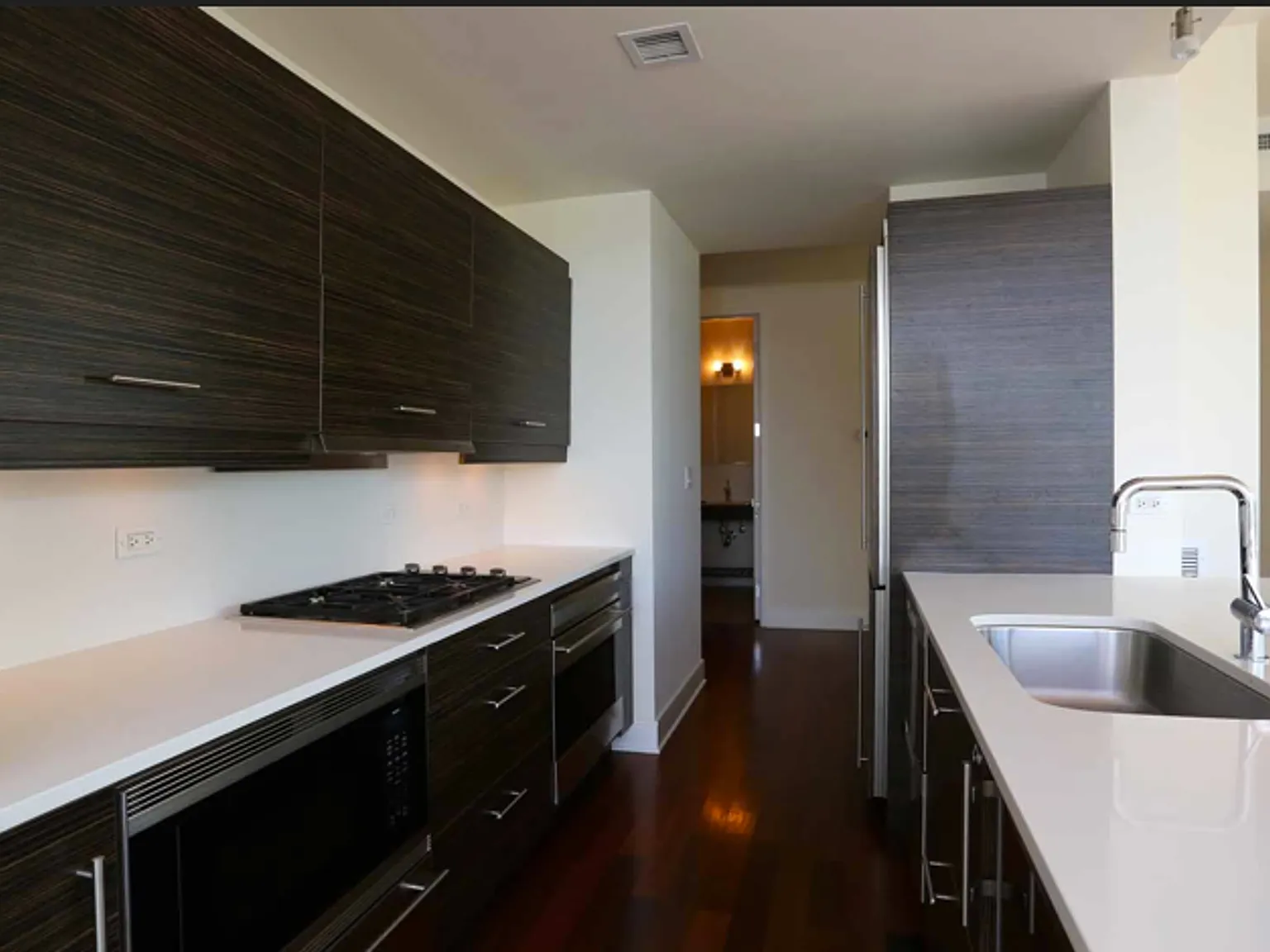 Welcome to Vision, a boutique luxury apartment community in the heart of Wicker Park! — Photo 4