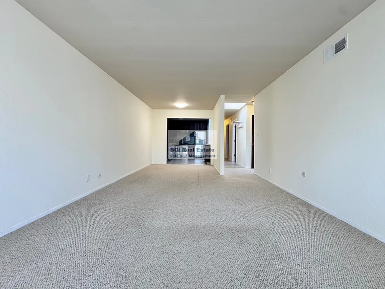1345 Chestnut St #4 — Photo 8