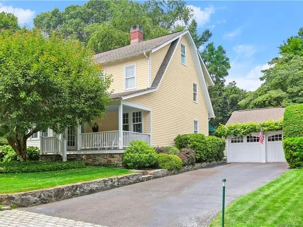 8 Raymond Place, Westport, CT 06880