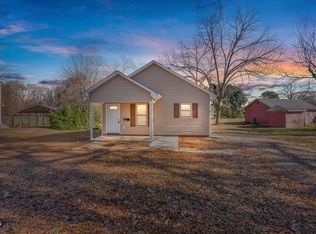 219 Hall Ave, Burlington, NC 27217