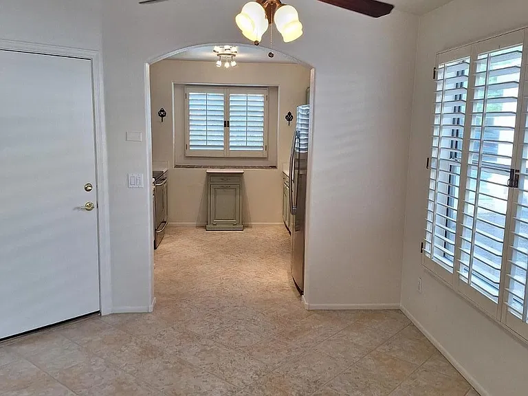 4333 E Hartford Ave — Photo 4