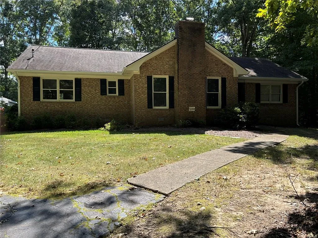 3 bed, 2.0 bath, 1876 sqft, $2,495 — Photo 4