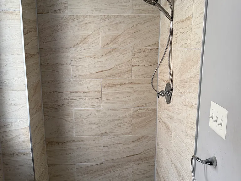 756 Ramsay St — Photo 15