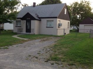 209 Oxford St, Bay City, MI 48708