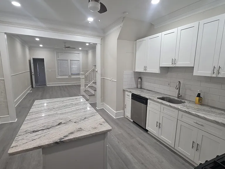 714 N 7th St — Photo 1