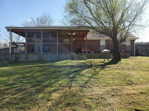 2nd image of 114 Lakes Dr S