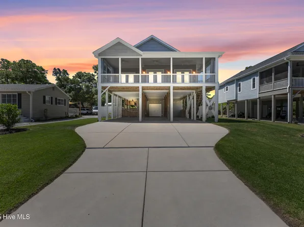 105 W Yacht Drive, Oak Island, NC 28465
