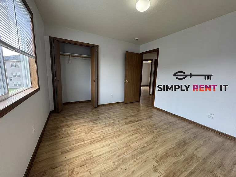 4549 Steinbeck St #3 — Photo 7
