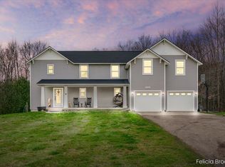 4224 Woodchuck Run Dr, Middleville, MI 49333