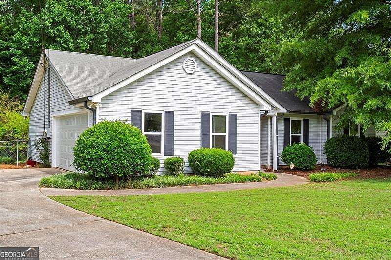 1st image of 163 Nicki Ct