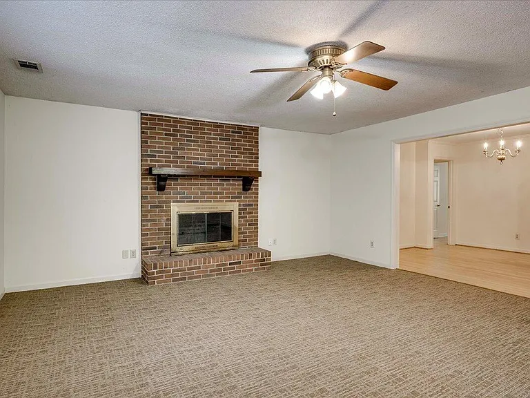 552 Whitehead Dr — Photo 13