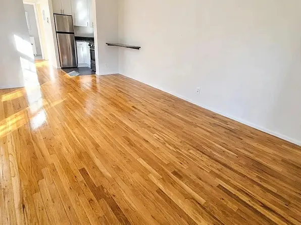 338 E 49th St APT 2B, New York, NY 10017