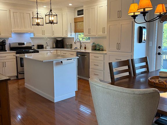 5th image of 505 S County Road 350 E