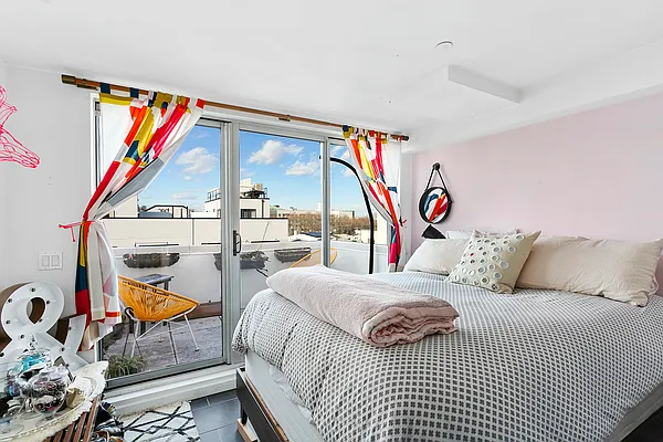 Rented by Compass | media 9