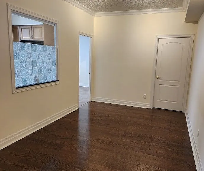 1101 Leslie St #Penthouse 2006 — Photo 4