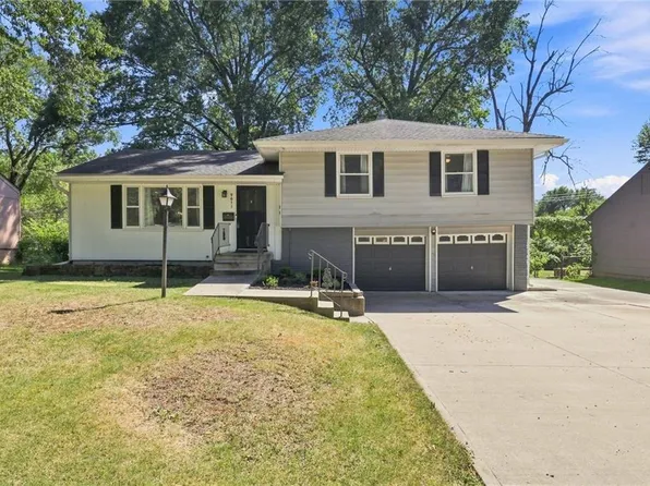 9611 E 80th Ter, Raytown, MO 64138