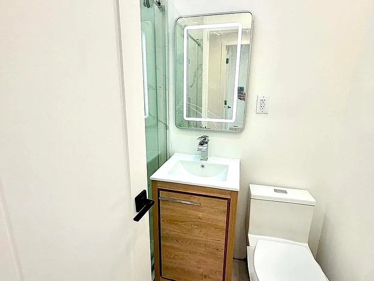 200-33 Linden Blvd #1 — Photo 17