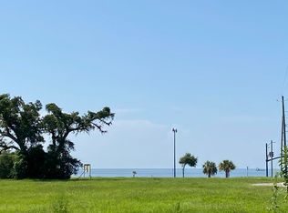 136 Tegarden Rd, Gulfport, MS 39507