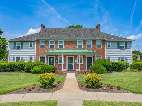 Sterling Oaks Apartments