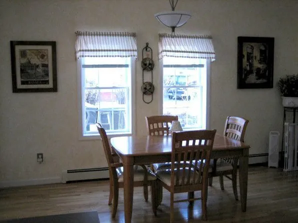 49 Branch St, Clinton, MA 01510