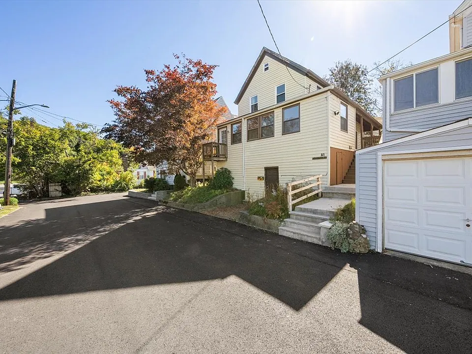 41 Massasoit Rd