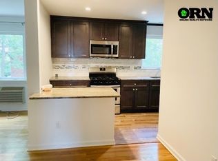 60-05 Grove St #3, Ridgewood, NY 11385