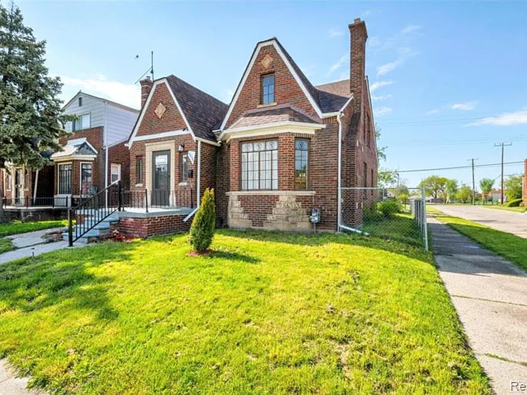 4000 Tyler St — Photo 12