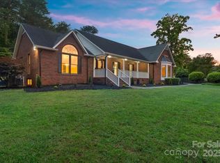 5916 Cashion Rd, Huntersville, NC 28078