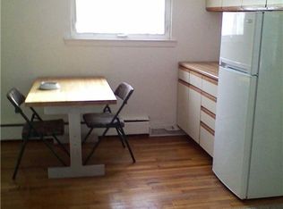 41 Wellfleet Rd, East Rockaway, NY 11518